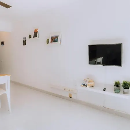 Apartahotel Location In A Great Complex With 300mbps Internet