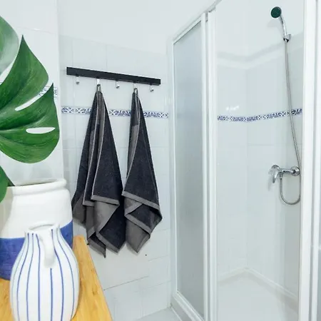 Location In A Great Complex With 300mbps Internet Lägenhetshotell